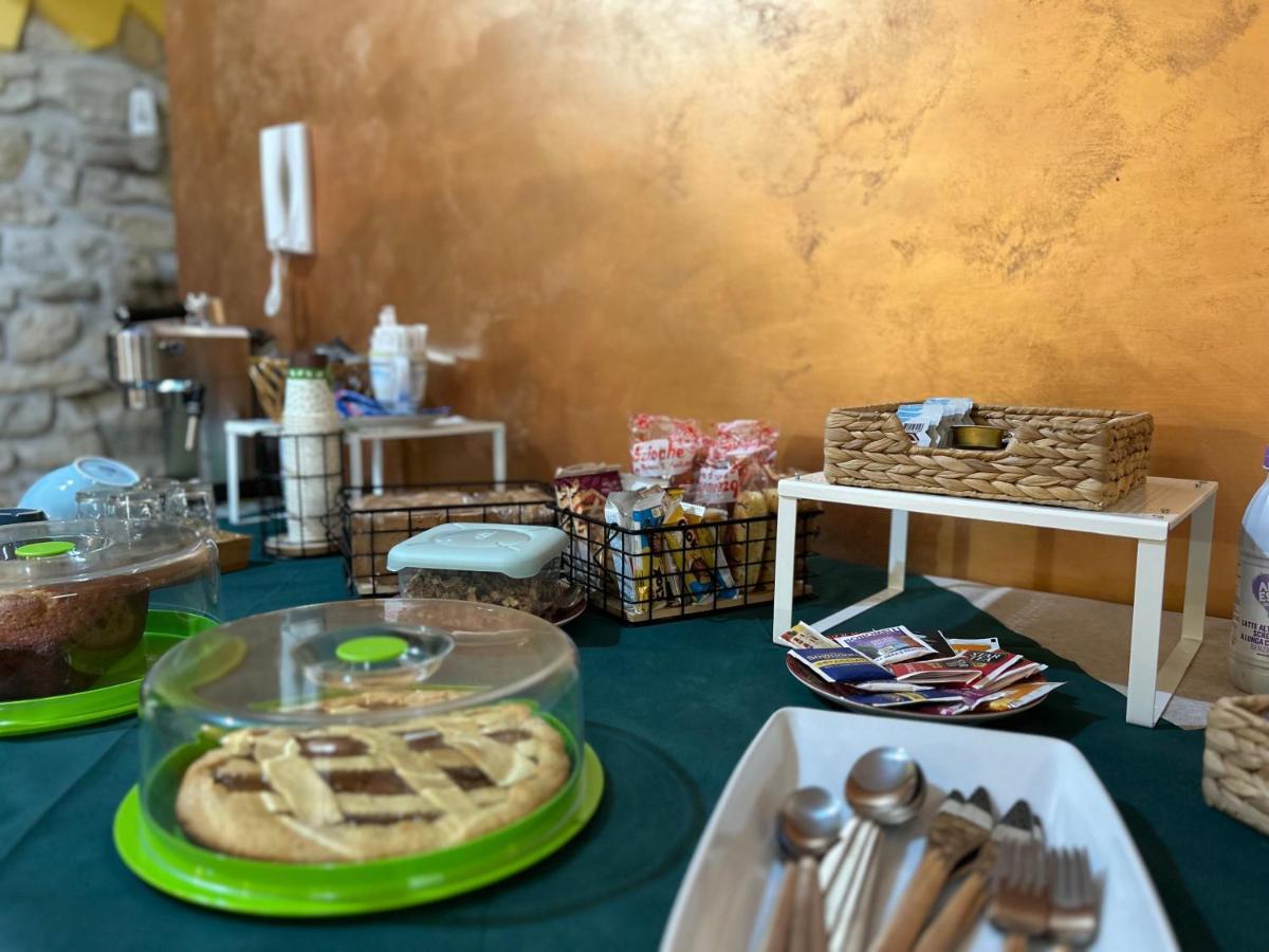 Dimora Rurale Valerio Bed and Breakfast Cercemaggiore Buitenkant foto